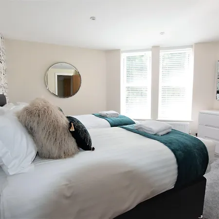 The Old Bank - Your Apartamento