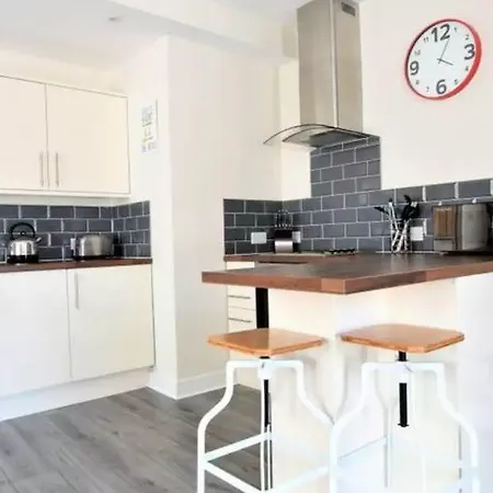 The Old Bank - Your Daire Bristol