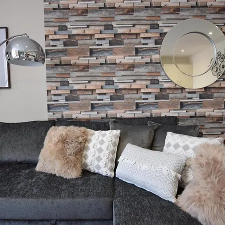 The Old Bank - Your Daire *