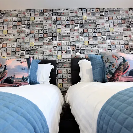 The Old Bank - Your Lägenhet